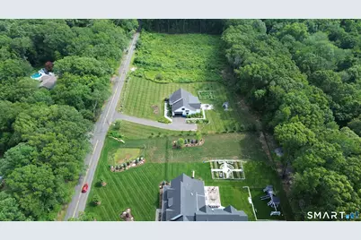 54 Northrop Road, Woodbridge, CT 06525 - Photo 3
