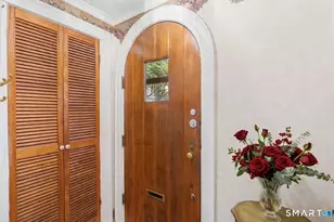114 Colony Rd, New Haven, CT 06511 - Photo 3