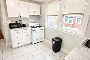 1528 Ella T Grasso Blvd, New Haven, CT 06511 - Photo 7