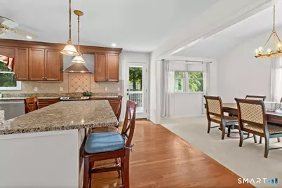 10 Grumman Avenue, Norwalk, CT 06851 - Photo 5