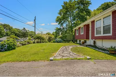 17 Meeting House Lane, Ledyard, CT 06339 - Photo 5