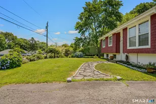17 Meeting House Ln, Ledyard, CT 06339 - Photo 5