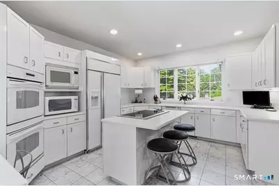 30 Grouse Lane, Woodbridge, CT 06525 - Photo 11