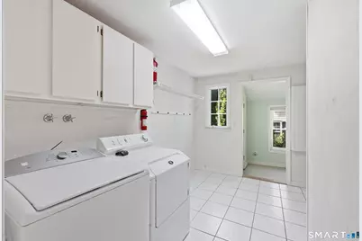 111 Mountain Road, West Hartford, CT 06107 - Photo 23