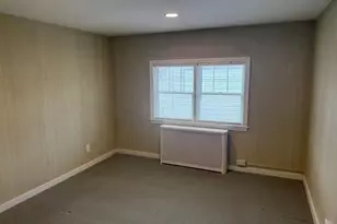 134 Vance St, New Britain, CT 06052 - Photo 3
