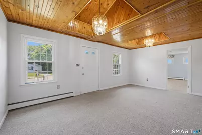257 Midway Oval, Groton, CT 06340 - Photo 5