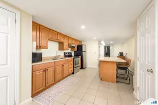 31 Winthrop Rd, Windsor, CT 06095 - Photo 15