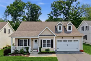 14 Essex Gln Dr, Essex, CT 06426 - Photo 1