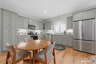 14 Essex Gln Dr, Essex, CT 06426 - Photo 9