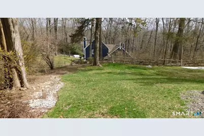 381 Bennetts Farm Road, Ridgefield, CT 06877 - Photo 3