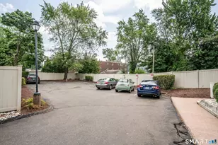 134 S Highland St, West Hartford, CT 06119 - Photo 25