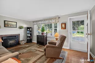 127 Helaine Rd, Manchester, CT 06042 - Photo 7