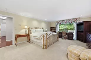 38 Cary Ln, Bloomfield, CT 06002 - Photo 17