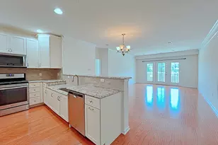 113 Center Meadow Ln, Danbury, CT 06810 - Photo 3