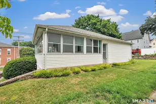124 N Cliff St, Ansonia, CT 06401 - Photo 29