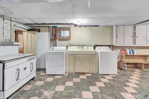 124 N Cliff St, Ansonia, CT 06401 - Photo 25