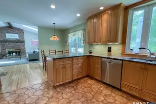 38 Grey Fox Trail, Woodbury, CT 06798 - Photo 15