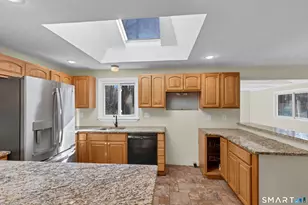 13 Victoria Ln, Old Lyme, CT 06371 - Photo 9