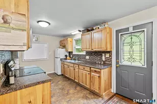 32 Fairview Ave, New Hartford, CT 06057 - Photo 21