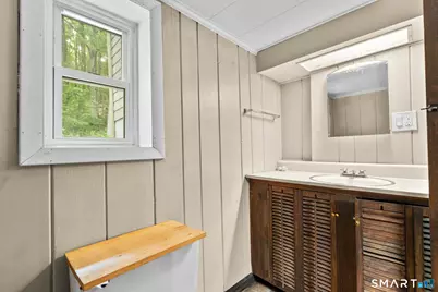 32 Fairview Avenue, New Hartford, CT 06057 - Photo 15