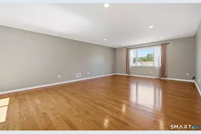 366 King Street, East Hartford, CT 06108 - Photo 7