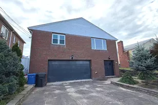 167 George St, Hartford, CT 06114 - Photo 3