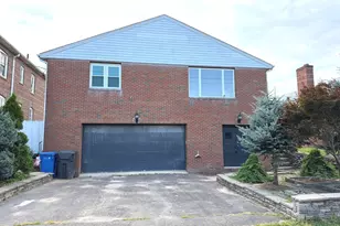 167 George St, Hartford, CT 06114 - Photo 1