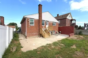 167 George St, Hartford, CT 06114 - Photo 9