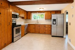 561 Hopewell Rd, Glastonbury, CT 06073 - Photo 9