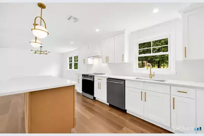 5 Butternut Drive, Bloomfield, CT 06002 - Photo 9