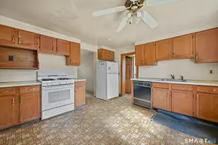 15 Henry St, Greenwich, CT 06830 - Photo 11