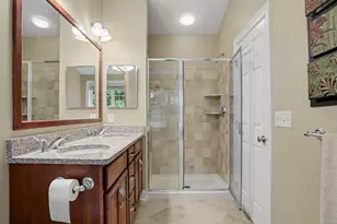 64 Warrington Round, Danbury, CT 06810 - Photo 15