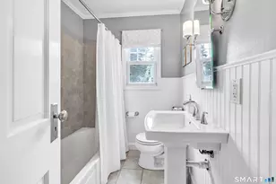 61 Newton St, Stratford, CT 06614 - Photo 13