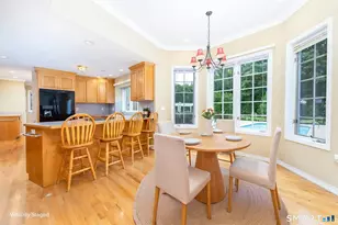 33 Knob Hill Ln, Bristol, CT 06010 - Photo 11
