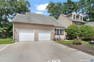 78 Perry St, Putnam, CT 06260 - Photo 1