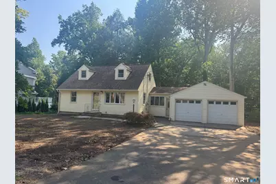 225 Winnepoge Drive, Fairfield, CT 06825 - Photo 1