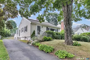 215 Bennett St, Fairfield, CT 06825 - Photo 3