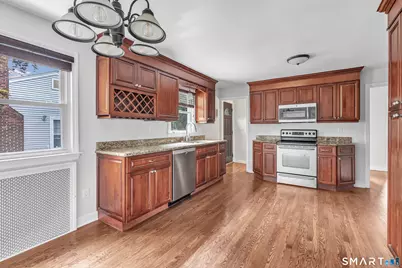 215 Bennett Street, Fairfield, CT 06825 - Photo 9