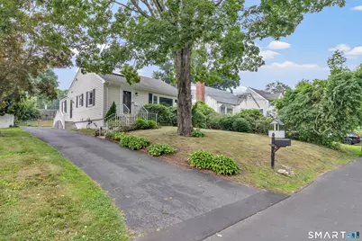 215 Bennett Street, Fairfield, CT 06825 - Photo 5