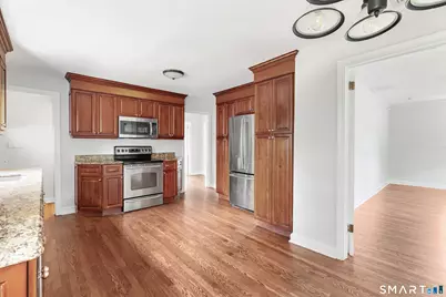 215 Bennett Street, Fairfield, CT 06825 - Photo 11