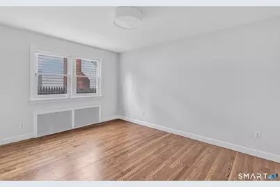 215 Bennett Street, Fairfield, CT 06825 - Photo 19
