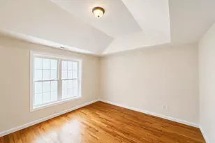 8 Old Oak Dr, Brookfield, CT 06804 - Photo 5