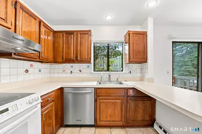 50 Alvord Lane #14, Stamford, CT 06902 - Photo 7