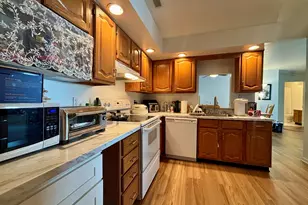 20 Woodhill Rd, Milford, CT 06461 - Photo 13
