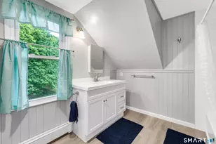 165 Platt St, Ansonia, CT 06401 - Photo 23