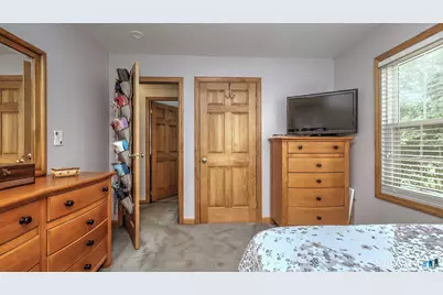 3 Fairview Street, Ansonia, CT 06401 - Photo 25