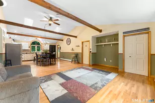 35 Linda Ct, Meriden, CT 06450 - Photo 7