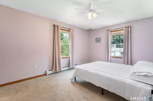 35 Linda Ct, Meriden, CT 06450 - Photo 11