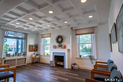 27 Broad Street, New London, CT 06320 - Photo 5