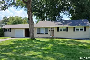 16 Arrow St, Enfield, CT 06082 - Photo 1